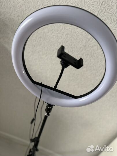 Кольцевая лампа