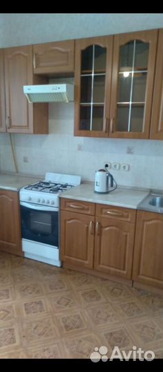 Газовая плита бу indesit + вытяжка