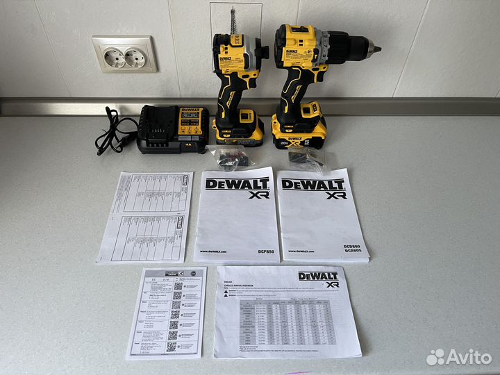 Набор электроинструмента dewalt DCK2050P1E1T