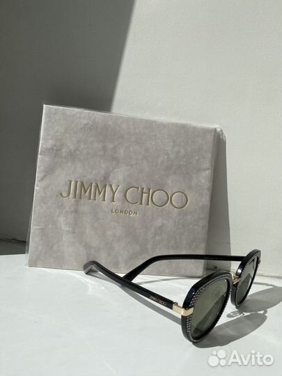 Солнцезащитные очки женские брендовые