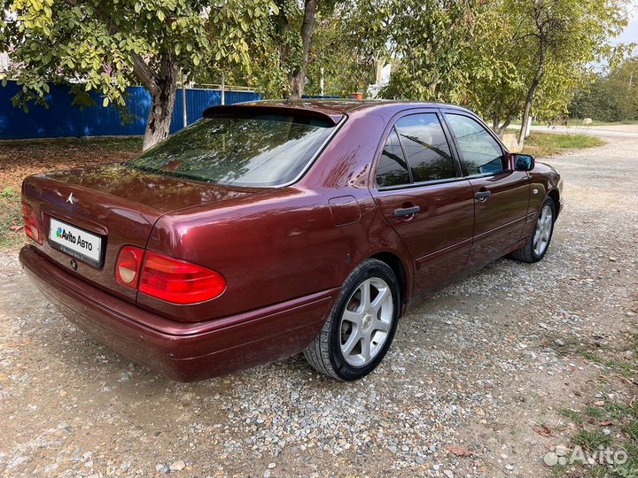 Mercedes-Benz E-класс 2.2 AT, 1997, 312 500 км