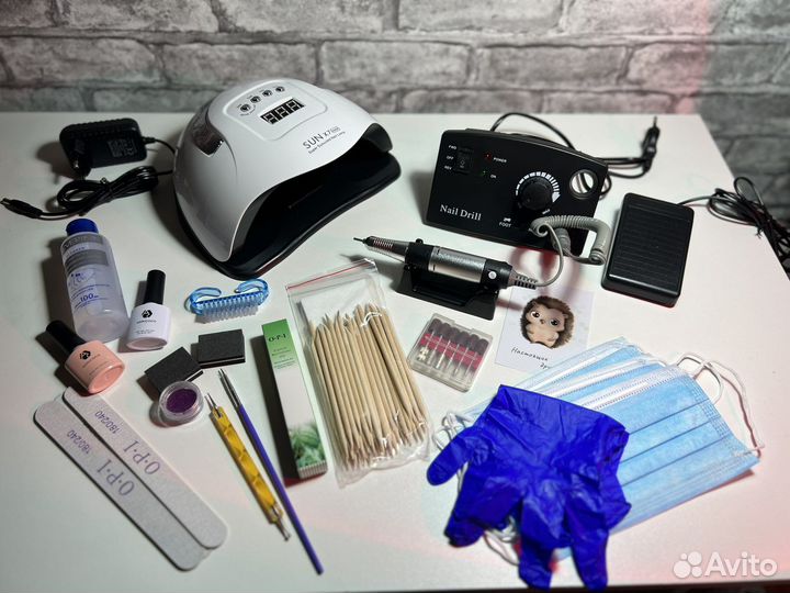 Набор для маникюра подарочный