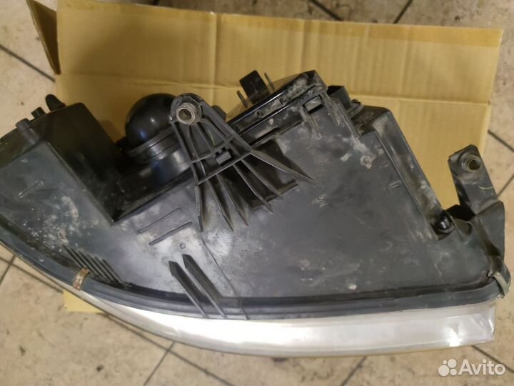 Фара левая Passat B5+