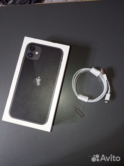 iPhone 11, 64 ГБ