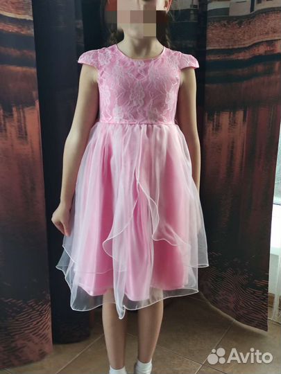 Платье праздничное