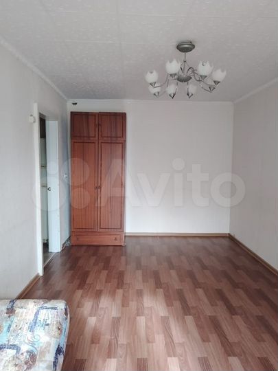 2-к. квартира, 42 м², 2/4 эт.