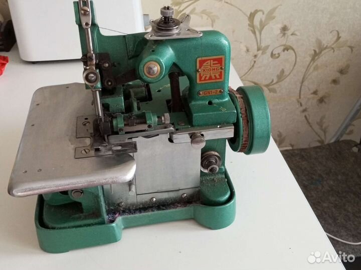 Оверлок для швейной машины