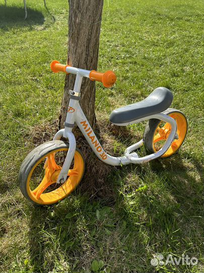 Продам беговел Milano 3.0