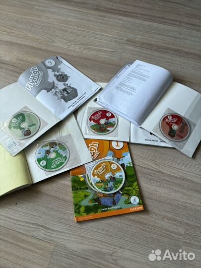 Учебники по английскому Fly High бу 8 шт