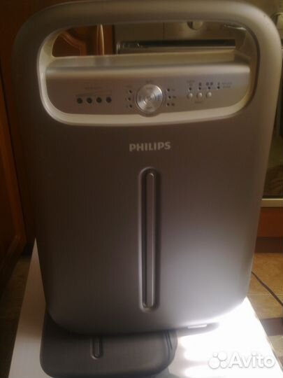 Продается Очиститель воздуха Philips AC 4004