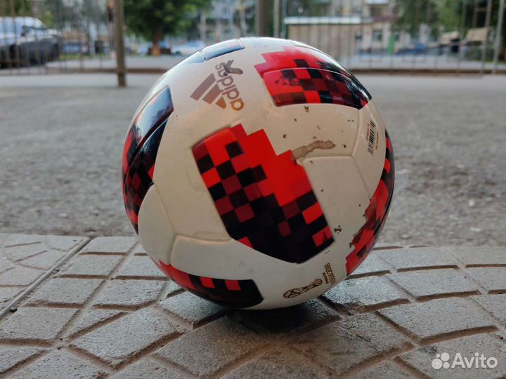 Футбольный мини мяч adidas