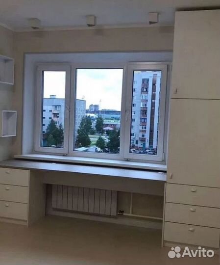 Рабочая зона у окна