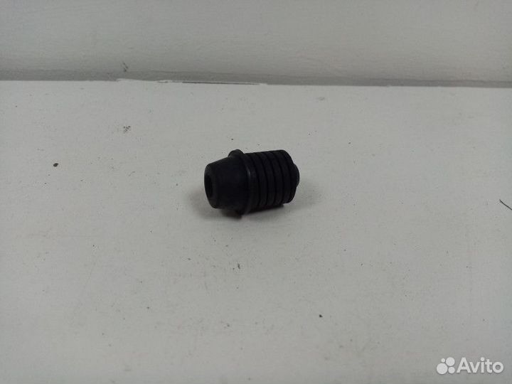 Отбойник капота Chevrolet Lacetti