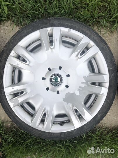 Колпак на диск R15 на skoda octavia