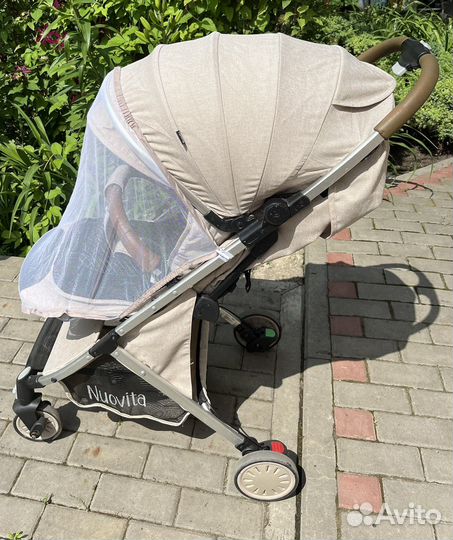 Прогулочная коляска