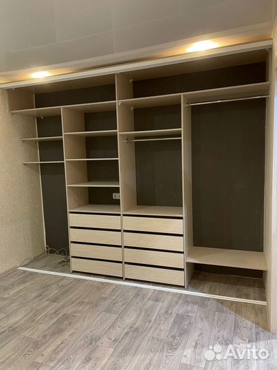 Шкаф в детскую