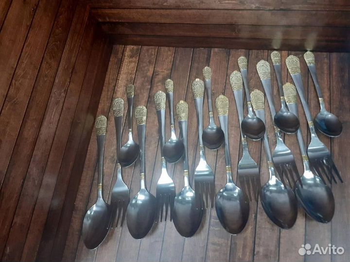 Столовый прибор столовая ложка вилка чайная ложка