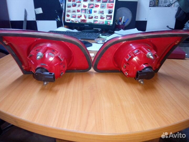 Фонари задние внутренние Универсал VW passat (B6)