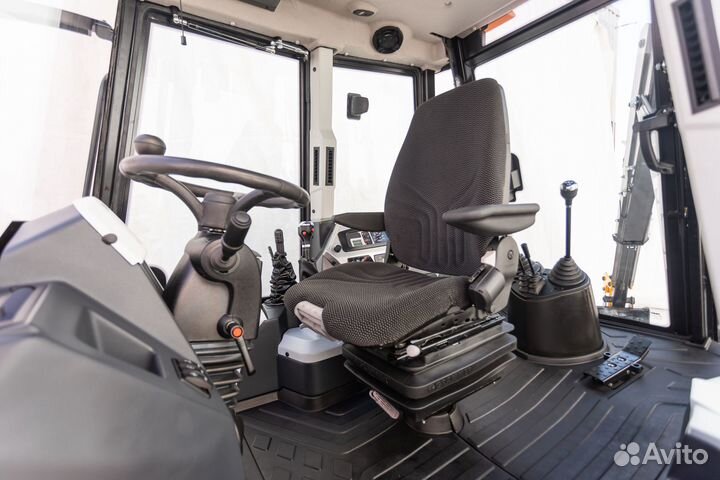 Экскаватор-погрузчик MST M542 S, 2023