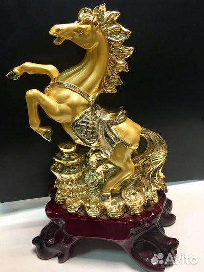 Конь сувенирный