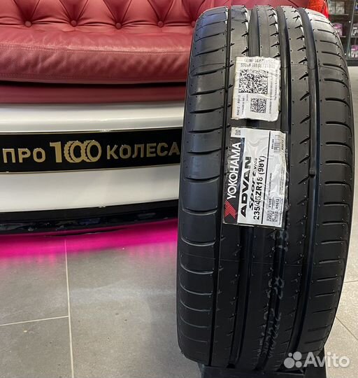 Yokohama Advan Sport V105 235/45 R18 98Y