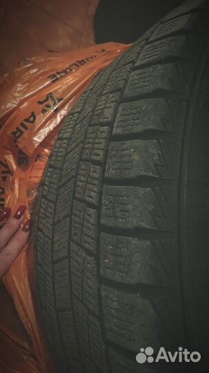 Goform W705 215/55 R17