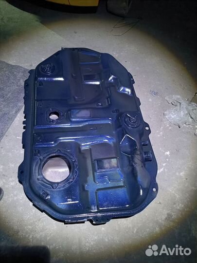 Топливный бак лансер 9