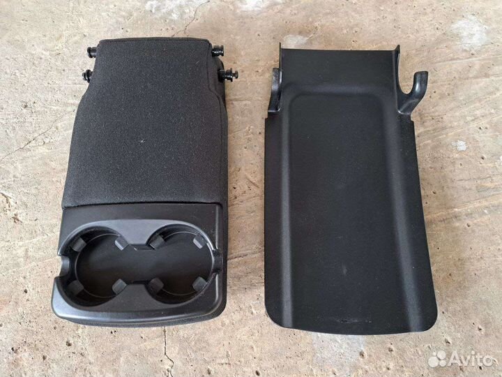 Подлокотник задний Форд Фокус 2 рестайл