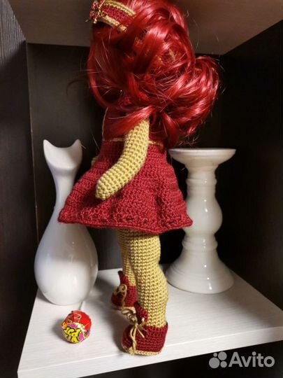 Кукла интеръерная вязаная