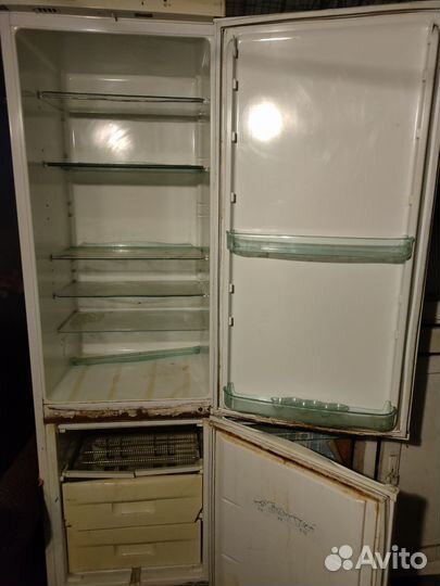 Холодильник бу, нерабочий