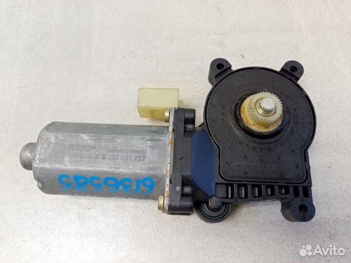 Моторчик заднего левого стеклоподъемника