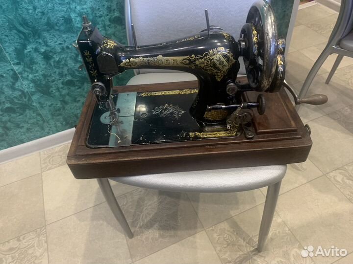 Швейная машина Singer