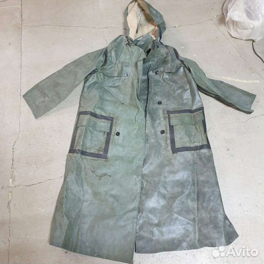 Костюм и плащ рыбацкие прорезиновые СССР
