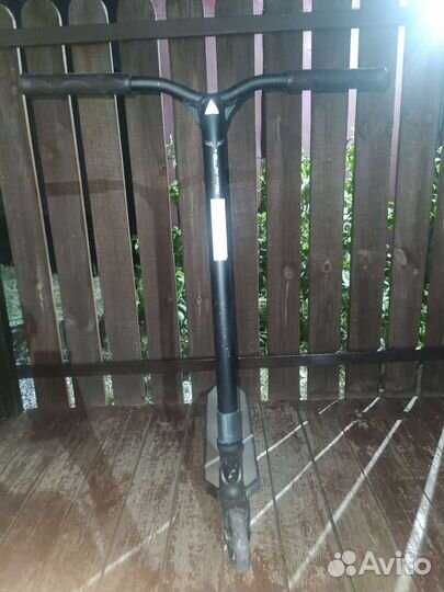 Самокат трюковой