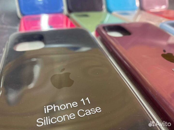 Чехол на iPhone 11