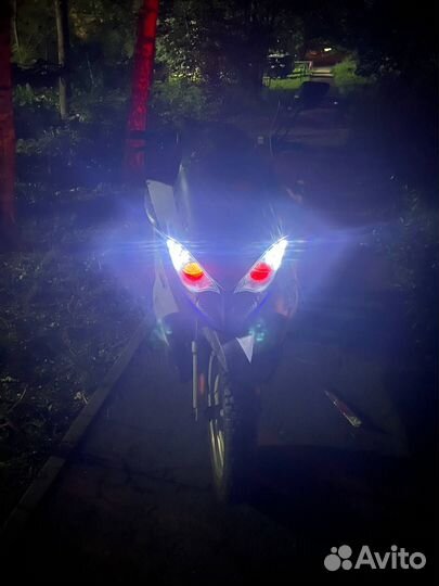 Супер скутер рейсер драгон 180кубов