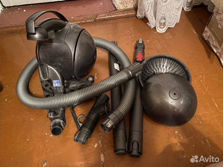 Комплектующие пылесоса Dyson DC52