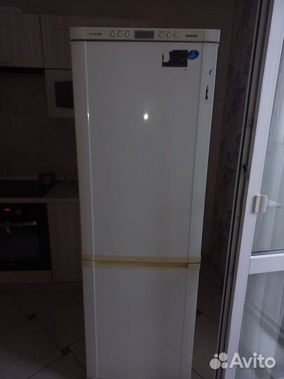 Холодильник на запчасти