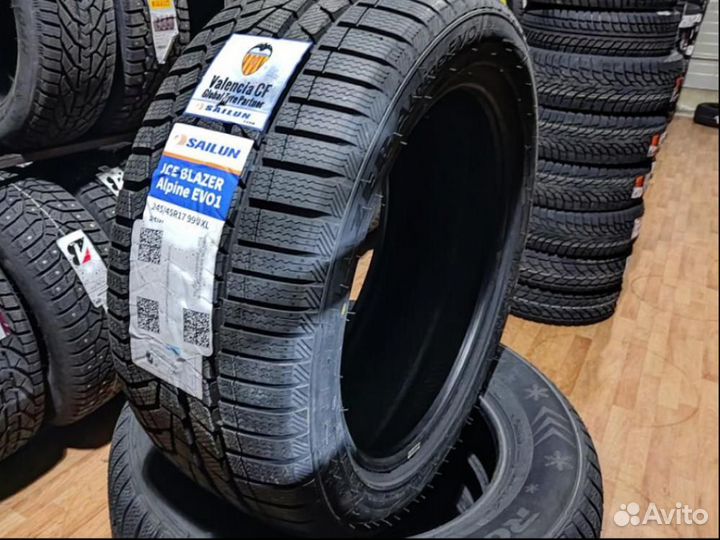 Sailun Ice Blazer Alpine EVO1 245/45 R17 99V