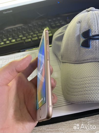 iPhone 8, 64 ГБ