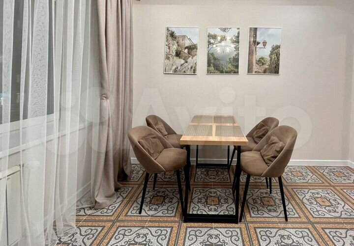 2-к. квартира, 60 м², 2/16 эт.