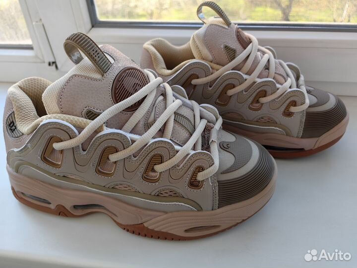 Кроссовки новые osiris