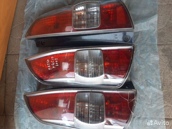 Задний фонарь toyota passo