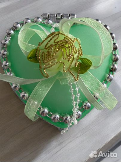 Шкатулка с зеркалом в виде сердечка