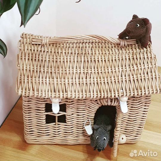 Домик плетеный