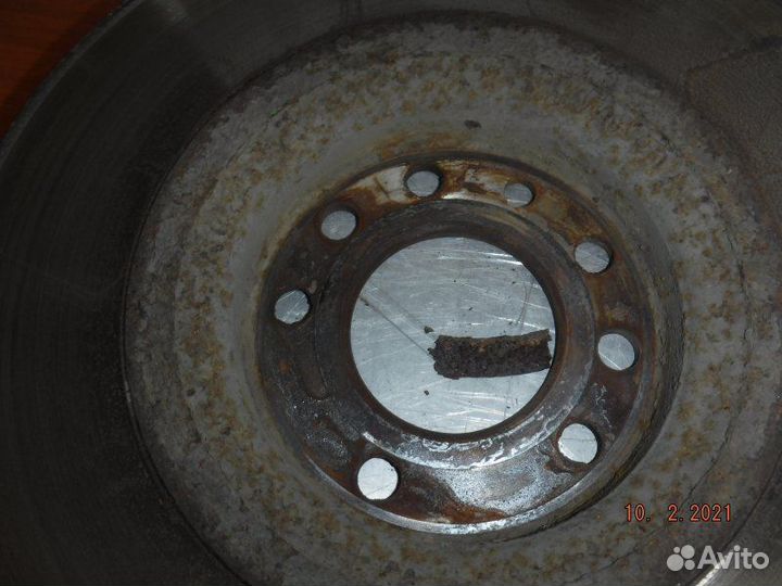 Тормозной диск передний правый Opel Meriva A14NET