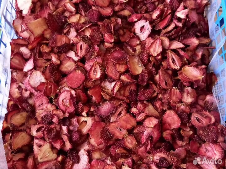 Клубника сушеная домашняя,яблоки сушёные