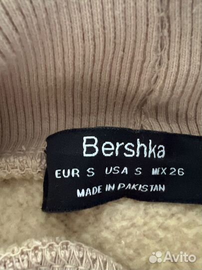 Свитшот оверсайз bershka