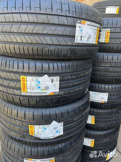 Pirelli P Zero PZ4 275/40 R21 и 315/35 R21