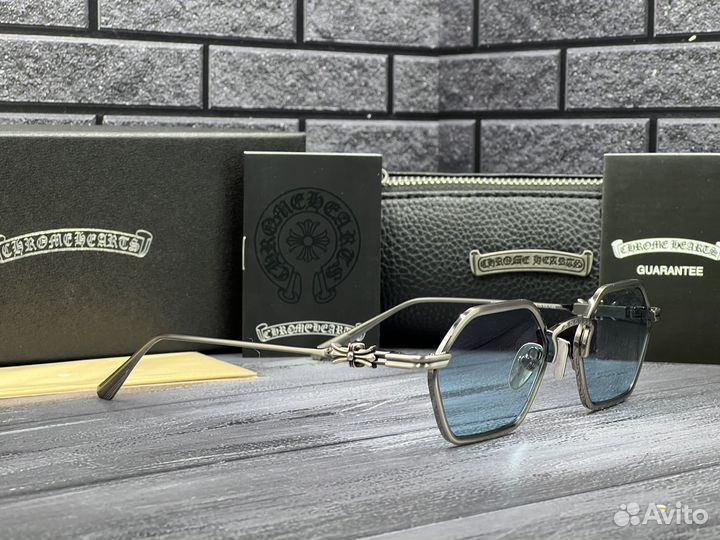 Солнцезащитные очки Chrome Hearts